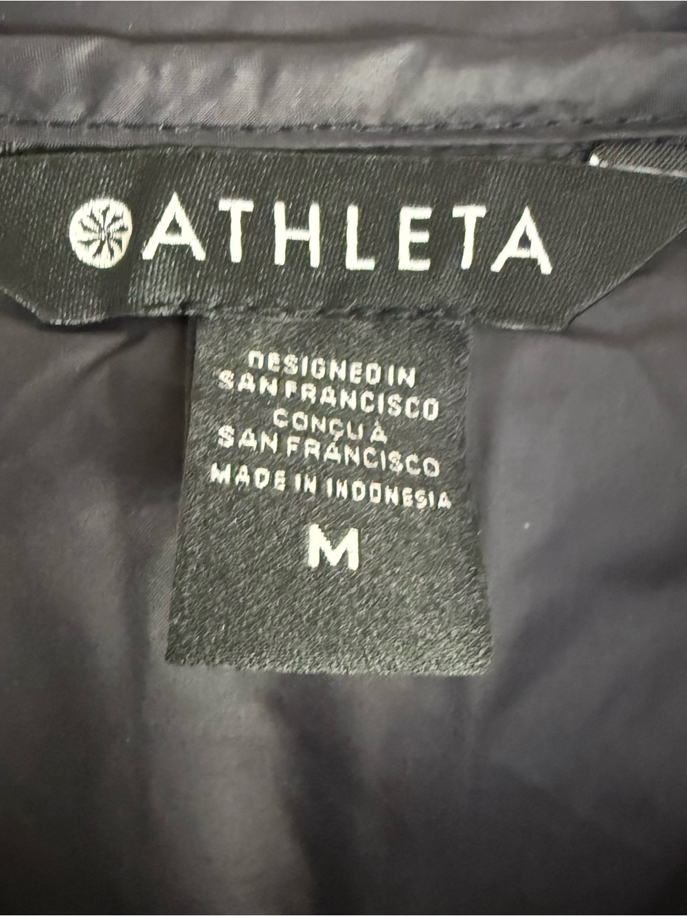 Athleta Aire Puffer Black Lightweight Packable Hooded Jacket Size M EUC - Picture 9 of 12